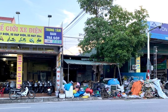 Hiểm họa cháy nổ từ những điểm thu mua phế liệu trong khu dân cư